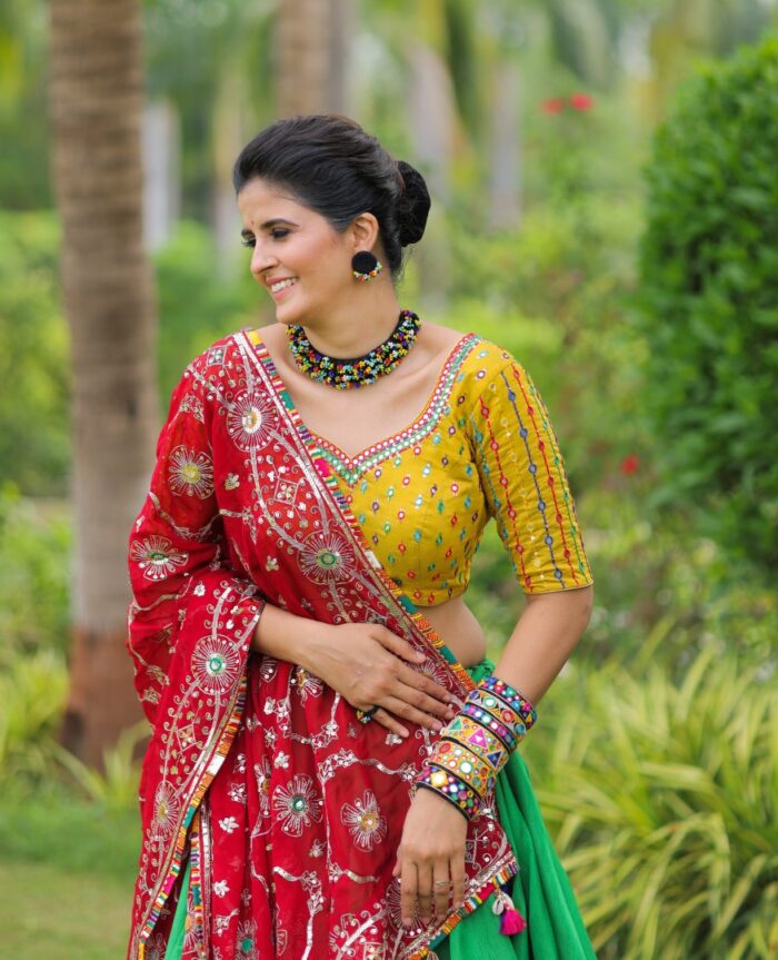 Pink & White Printed Lehenga Choli - Image 3