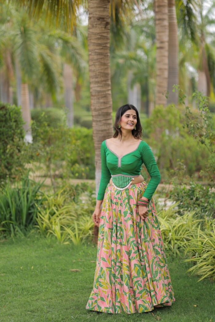 Eclectic White & Red Lehenga Choli - Image 4