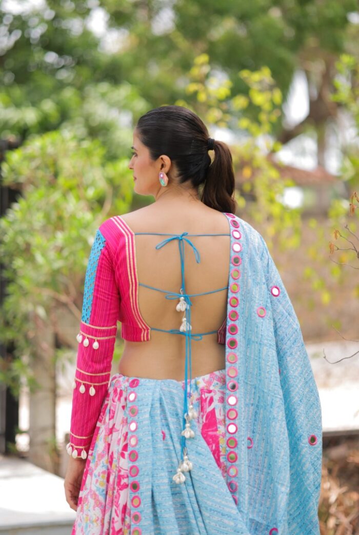 Vibrant Pink Floral Lehenga Choli with Blue Dupatta - Image 3