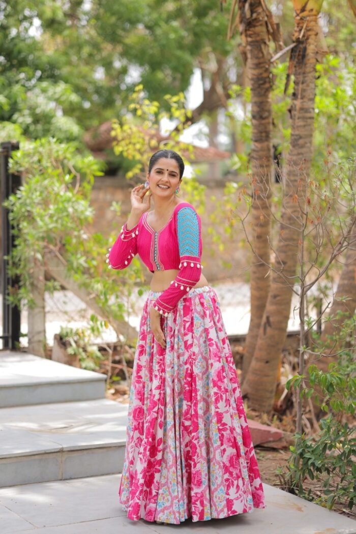 Vibrant Pink Floral Lehenga Choli with Blue Dupatta - Image 2